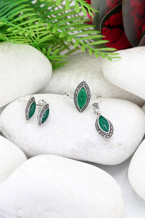 Slanting Model Silver Triple Jewelry Set With Emerald (NG201021928)